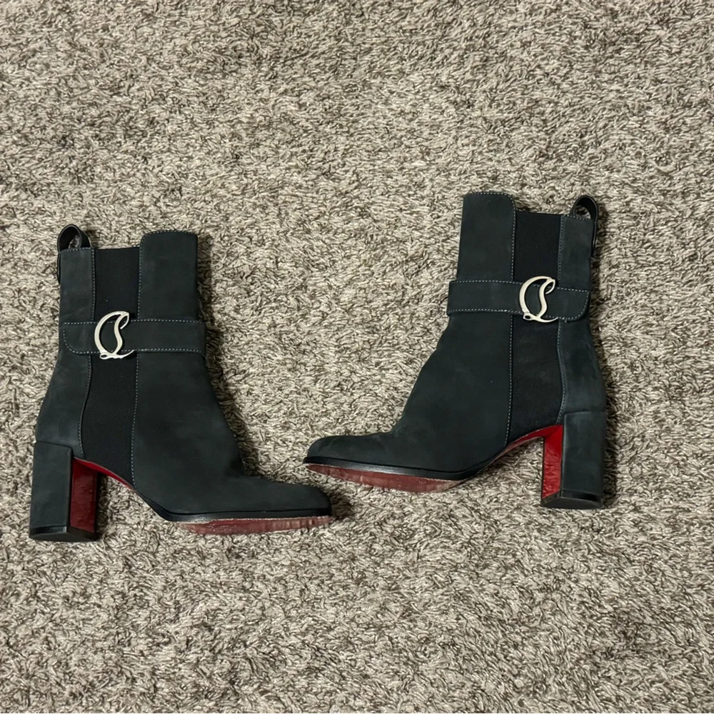 Christian Louboutin CL Chelsea Booty Ankle Boots|34